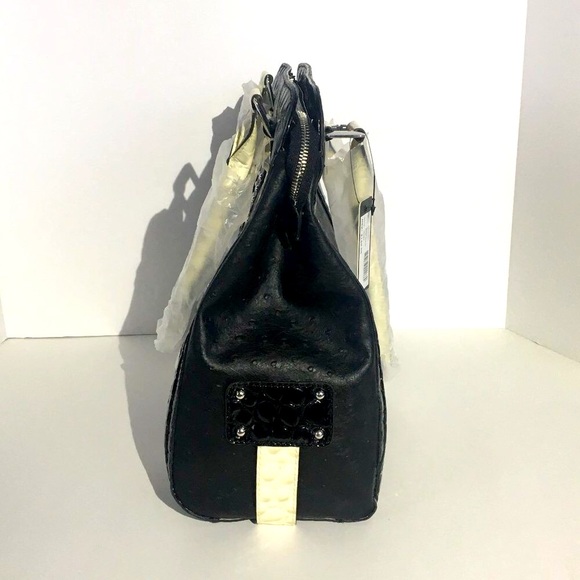 Guess bag NWT - Picture 6 of 8